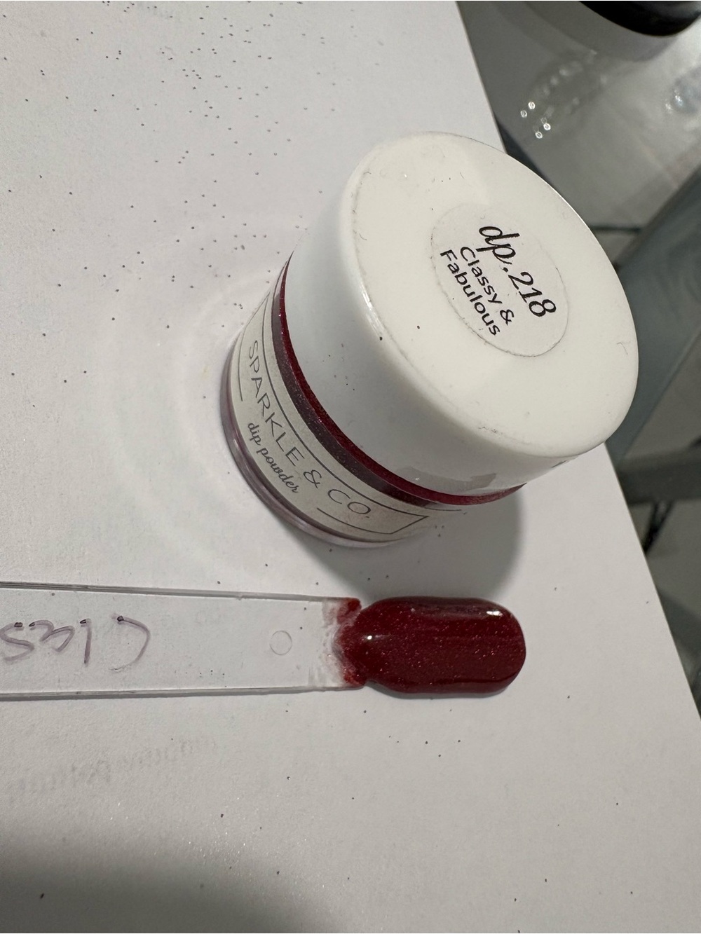 Sparkle & Co Classy & Fabulous red glittery dip nail powder